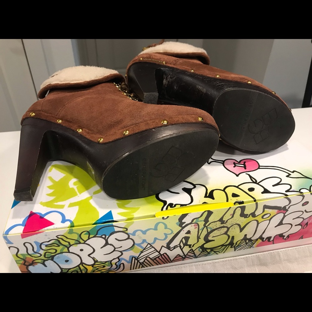 Booties - Picture 5 of 5